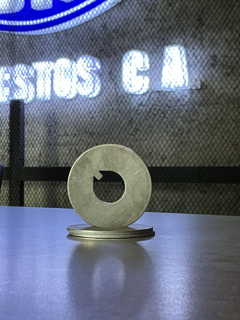 ARANDELA DE TUERCA PUNTA DE EJE DELANTERA CARGO 
