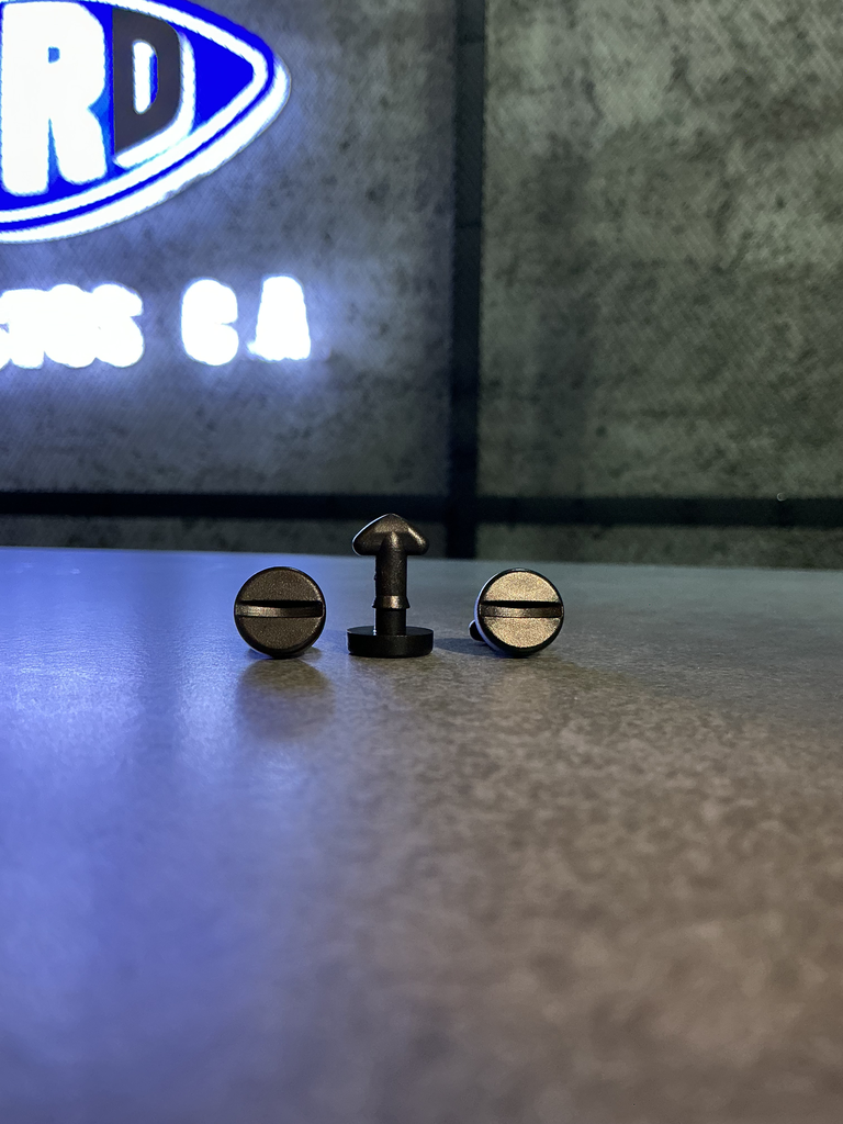 TORNILLO PLASTICO TABLERO FORD CARGO TODOS