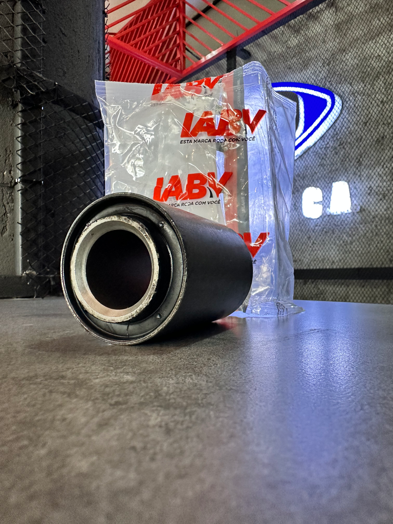 BUJE DE BALLESTA TRASERO CARGO 815 816 IABV BRASIL