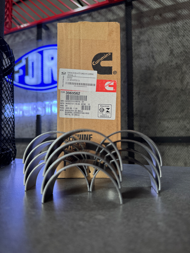 [3969562] CONCHA DE BIELA STD CARGO 815 CUMMINS ORIGINAL. (1) / ( 8 ) OPUESTAS